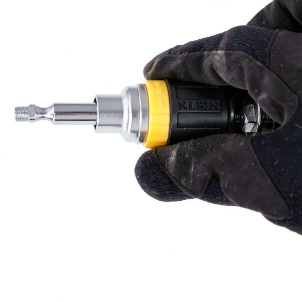 Klein Tools 6-in-1 Ratcheting Screwdriver-3
